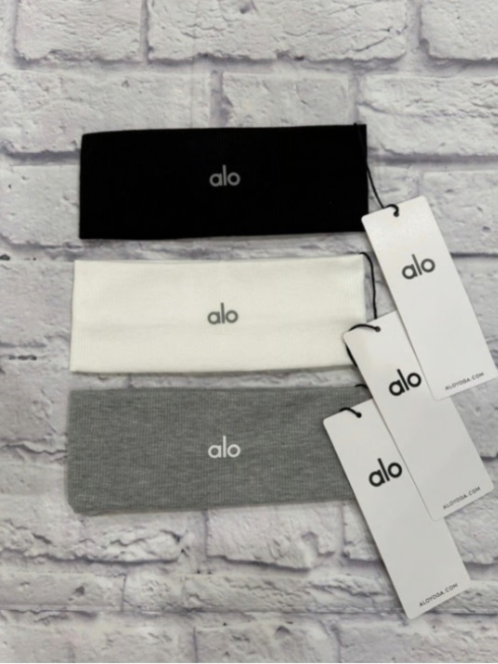 ALO Yoga Pack of 3 Headbands in Black, White, Gray